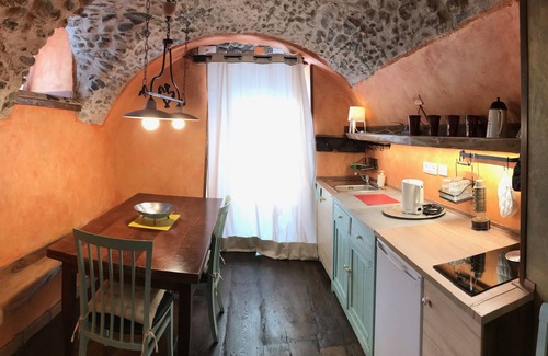 Beverino House | PODERE MEMOLANDIA CINQUE TERRE APT 2