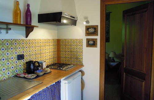 Gassano Cottage | Podere la Piana Cottage Cherry Tree