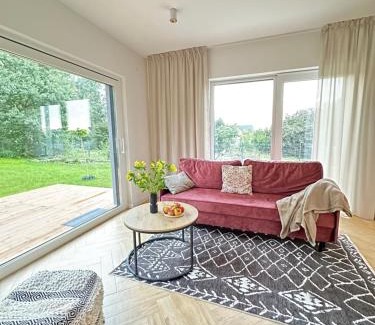 Miedziana Gora Villa | PODMIEJSKI ZAKĄTEK przy Targach Kielce, gorąca balia z jaccuzi, Centrum Kielc 8km, Faktury VAT