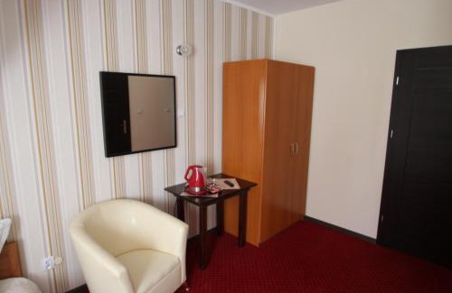Nowy Dwor Mazowiecki House | Pokoje Gościnne Anna Airport Modlin