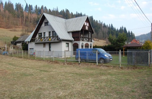 Ujsoy House | POKOJE GOŚCINNE