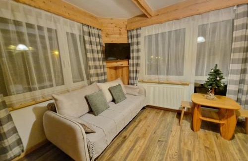 Chochołow House | Pokoje Pod Bocianem