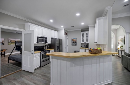 Robert House | Ponchatoula - Robert Oasis with Pool & Game Room
