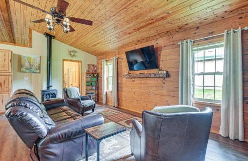 White Cottage House | Pond and Fire Pit Charming Log Cabin near Blue Rock