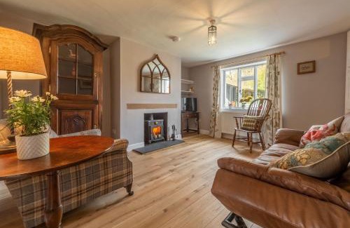 Edgefield House | Pond Cottage E