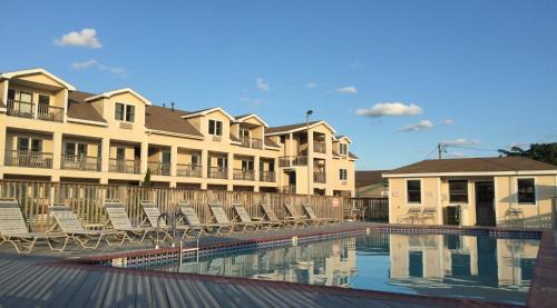 Ocracoke Hotel | Pony Island Inn