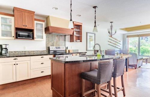 Canmore Apartment | Pooches Paradise - Pet Friendly Hot Tub & Pool
