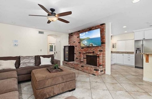San Carlos House | Pool, A/C, fire pit, views of Cowles Mountain - Hemingway Heaven - New Listing with a pool!