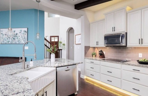 Cedar Park House | Pool, Casita, Movie Room | The Wilson - Portoro