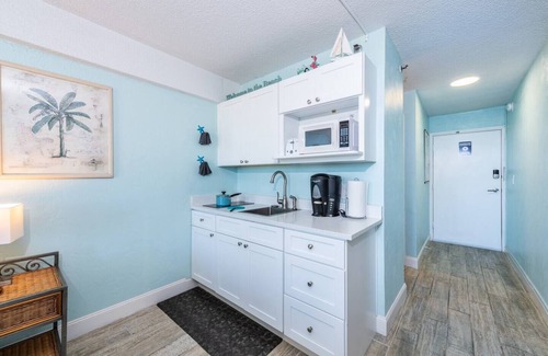 East Daytona Apartment | Pool Open! Remodeled Condo with Beachfront Balcony near Hard Rock