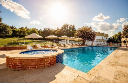 Dripping Springs House | Pool, Pickleball, Indoor/Outdoor Games, Sleeps 30+