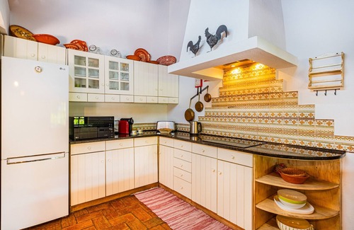 Guia Villa | Pool, Private Annex & BBQ – Albufeira