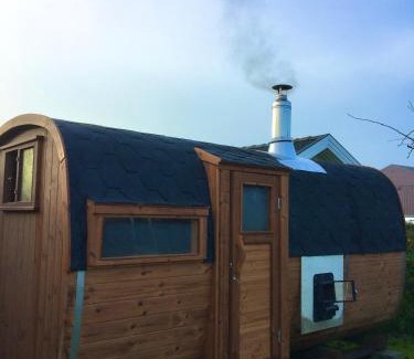 Porsgrunn Villa | Pool & Sauna Daypass Only