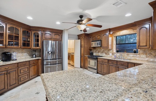 Irving House | Pool/Spa, 2 Game Rooms, 6 Bedrooms, 6 Bathrooms