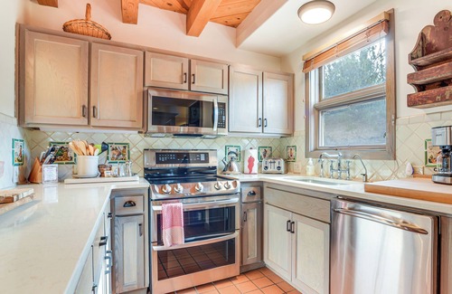Nambe Pueblo House | Pool & Trail Access: Mtn-View Home in Santa Fe