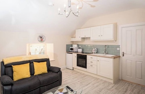 Clonakilty Cottage | Poolside Apartmentnn