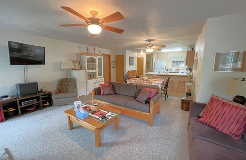 Jefferson Township House | πββοΈ Poolside Fun & Forest Views from Your Private Deck πΈπ²πΏ
