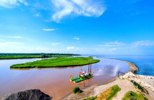 Rosapineta Apartment | Poolside getaway-Beahost