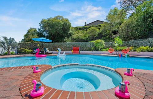 Loma Alta House | Poolside Retreat with Spa, Game Room, and Mini Golf