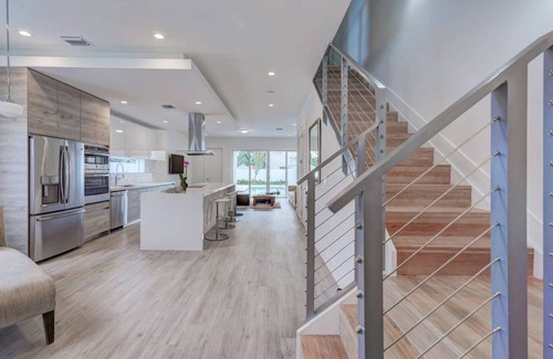 Coral Way House | Poolside Sanctuary 4B/4B – Last Minute Booking Sale!