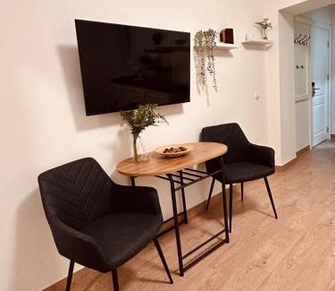 Vukov Spomenik Apartment | Pop luxury apartments