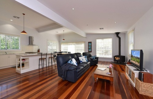 Kitchener House | Poppet Head Manor - Beautiful, historic house with pool