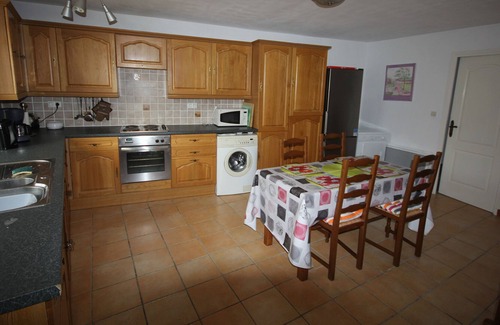 Le Gicq House | Poppies lovely Charentaise Property. wifi, swimming pool .