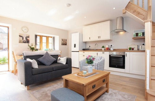 Hewish Cabin | Poppy Cottage - UK31296