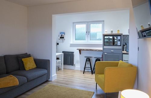 Falkirk Ski Chalet | Poppy's Place Luxury Tiny Home With Secluded Patio, Hot Tub