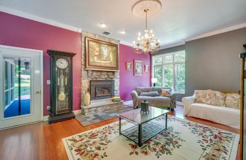 East Stroudsburg House | Porch and Fire Pit Shawnee on Delaware Home!