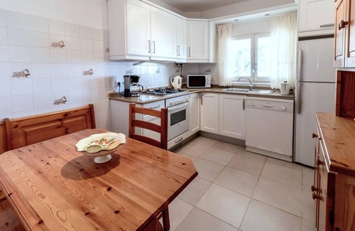 Ciudad Universitaria Apartment | Port de la Selva 94 - Apartment with large garden