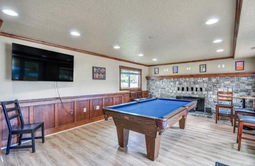 North Plains House | Portland Area Group Getaway Hot Tub and Views!