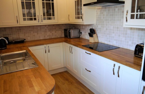 Sandyhills Cottage | Portling View - an apartment that sleeps 6 guests in 3 bedrooms