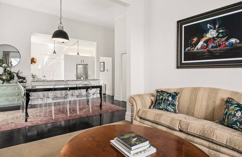 Bluff Hill House | Ports Keep - Napier Holiday Home