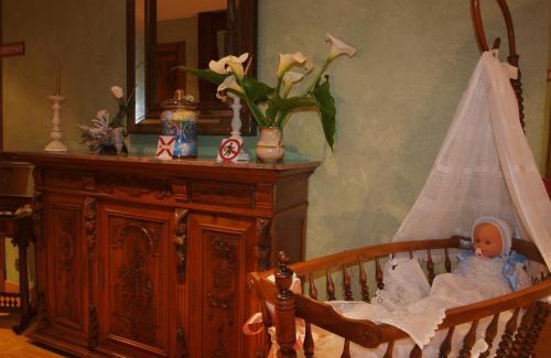 Escalante House | Posada Los Gallos