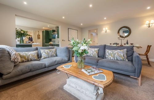 East Norton House | Positioned in a tranquil and totally private setting, Stables Cottage is a beautifully converted for