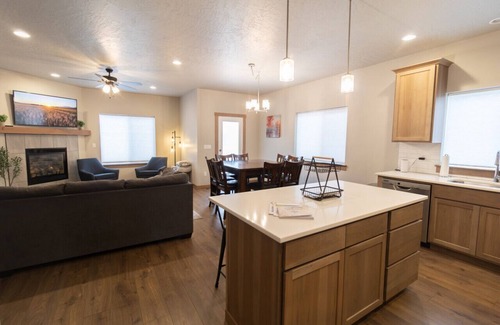 Post Falls House | Post Falls Hideaway New 4 Bedroom Home Short Term