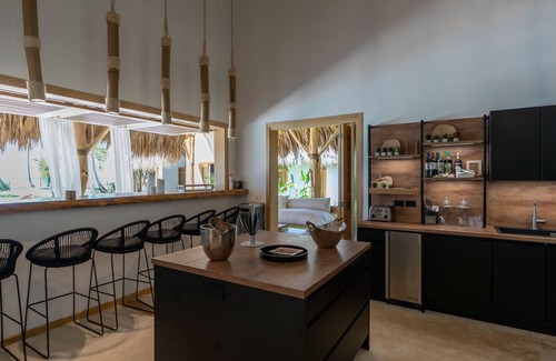 Puerto Bahia Villa | Poupone: unique beachfront villa Las Terrenas