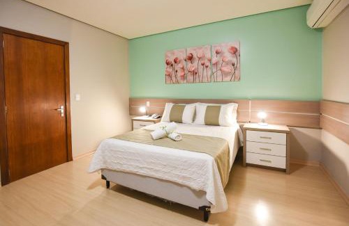 Tres Pinheiros Hotel | Pousada Três Pinheiros
