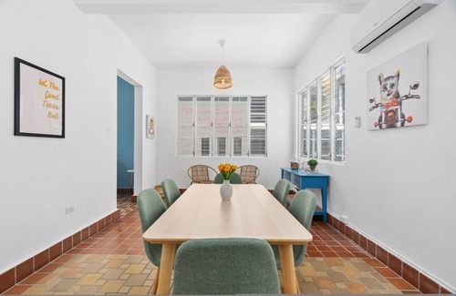 Sagrado Corazon Apartment | 372 m² Apartment ∙ 3 bedrooms ∙ 16 guests
