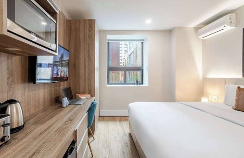 Gay Village Hotel | Prada king– Heart of MTL Stay