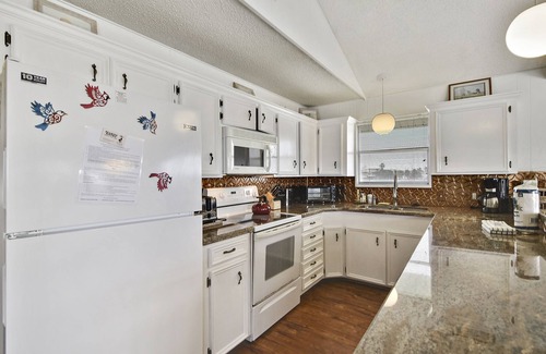 Jamaica Beach House | Prager Bay View | Private Pool, Canal Views!