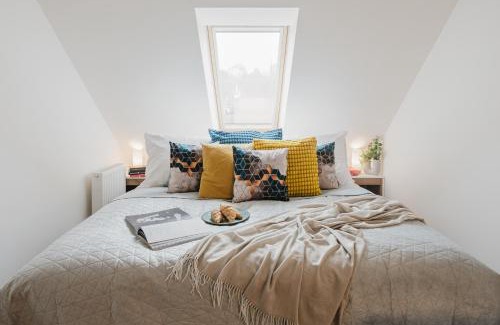 Kosire Apartment | Prague Days - Attic 1BDR apt - Workspace - Garage - Smíchov