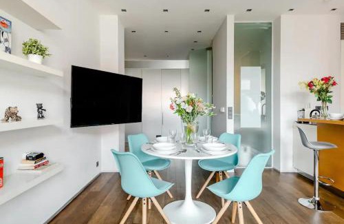 Vinohrady Apartment | Prague Days - Designer Apt - 1BDR - Workspace - iMac - Netflix