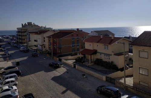 Pedrogao Apartment | Praia do Pedrogão, 2 bedroom apartment, overlooking the sea
