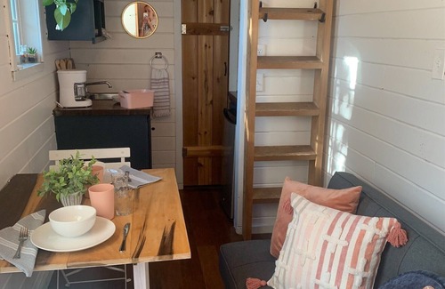 Rainbow Cabin | Prairie Rose Tiny House at Brazos House Retreat