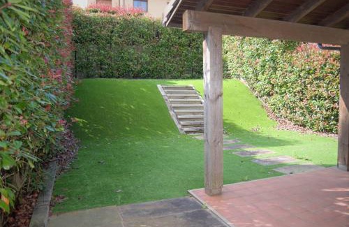 Mino House | Precioso adosado en Urbanización con campo de golf