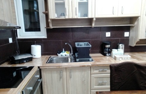 Korithion Apartment | Precious Apartment is located nearby at Kalamia beach in Corinth.