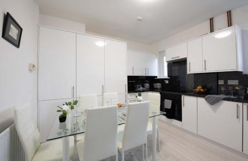 Bellshill Apartment | PREMIER - Garfield Apartment