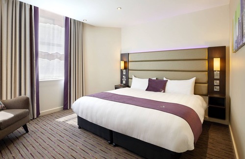 Aberystwyth Hotel | Premier Inn Aberystwyth